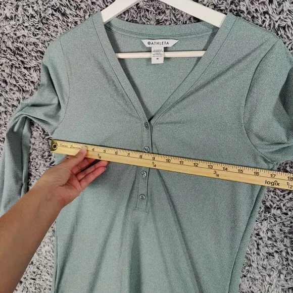 Athleta Green V-Neck ribbed top - Picture 5 of 9